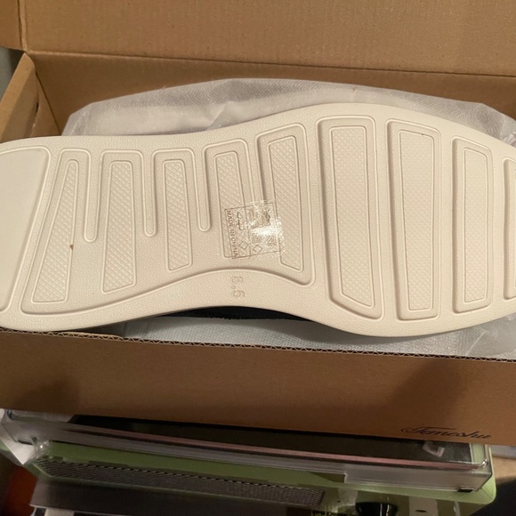 NIB Mens 8.5 canvas oxfords - Picture 3 of 6